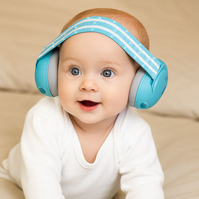 casque anti bruit bébé émerveillé par le monde