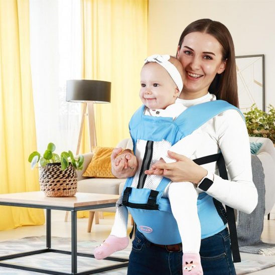 porte bebe bleu ventral