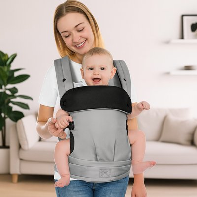 porte bébé physiologique souriant